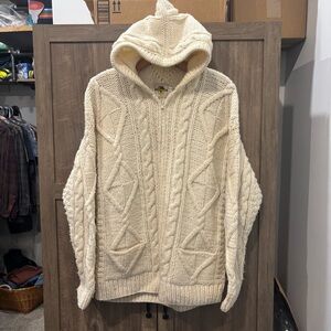Vintage Earth Ragz large hooded full zip wool sweater Cream cable knit